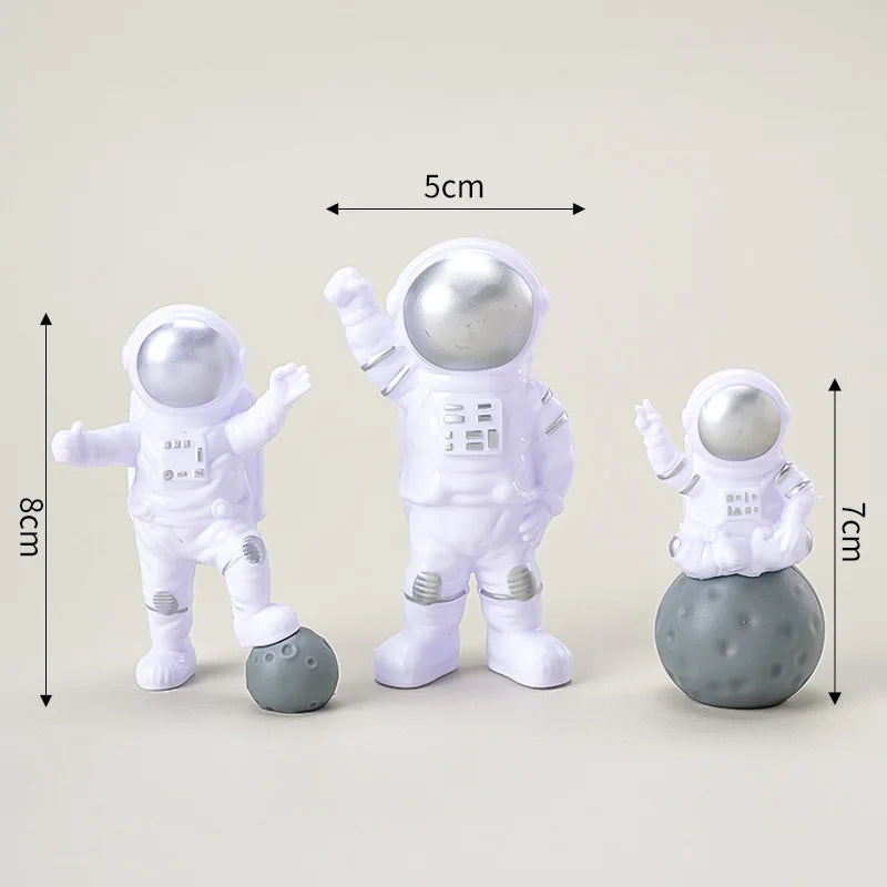 4 pcs Astronaut Figure Statue Figurine Spaceman Sculpture Educational Toy Desktop Home Decoration Astronaut Model For Kids Gift