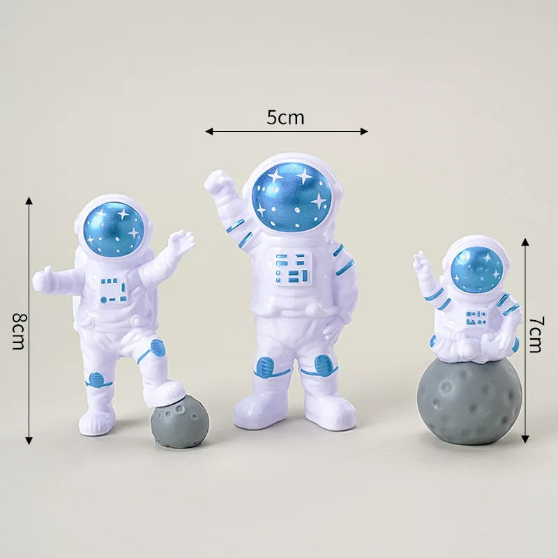 4 pcs Astronaut Figure Statue Figurine Spaceman Sculpture Educational Toy Desktop Home Decoration Astronaut Model For Kids Gift